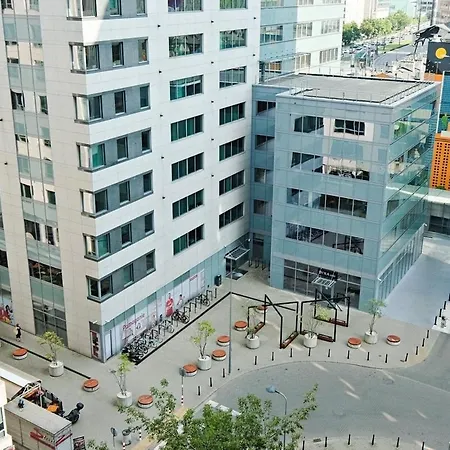 Urban Nest - Center - Icchoka Lejba Pereca 2 * Warsaw